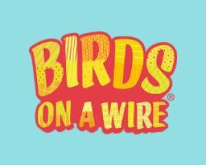 birds on a wire achtergrond